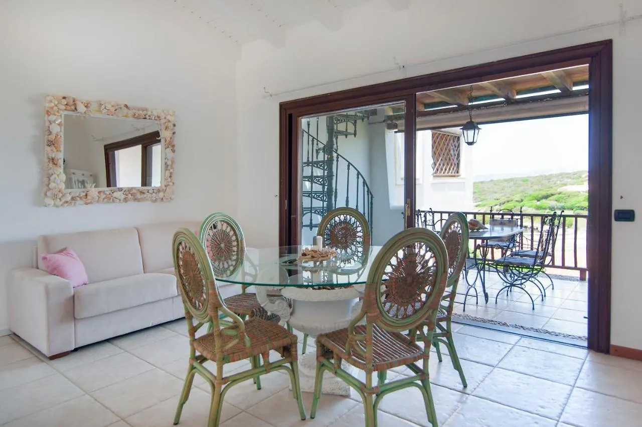 70 Metri-Spiaggia PrivataLettini E Ombrelloni Free Apartment Porto Cervo