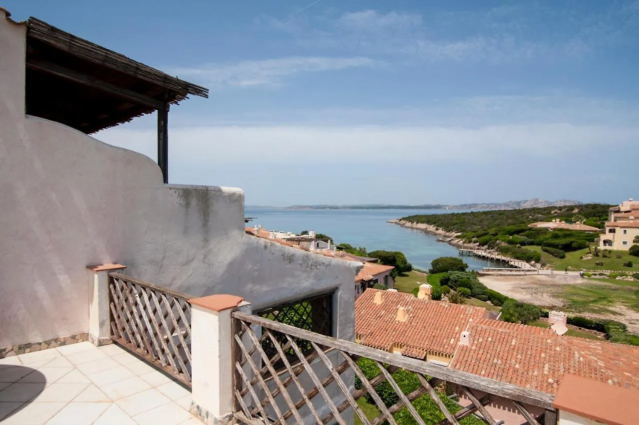 70 Metri-Spiaggia PrivataLettini E Ombrelloni Free Apartment Porto Cervo Italy