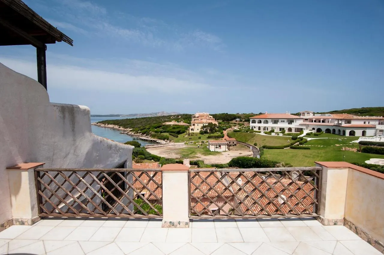 70 Metri-Spiaggia PrivataLettini E Ombrelloni Free Apartment Porto Cervo